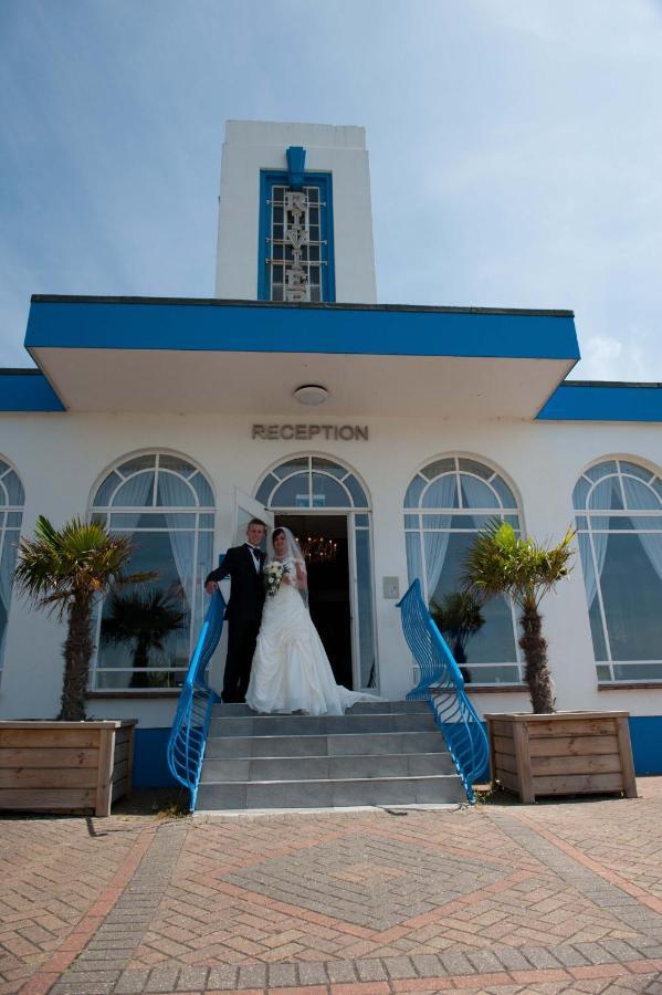 ويموث Riviera Hotel المظهر الخارجي الصورة